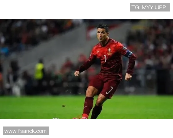 历史最高足球明星年薪揭秘全球顶级球员收入背后的秘密与影响