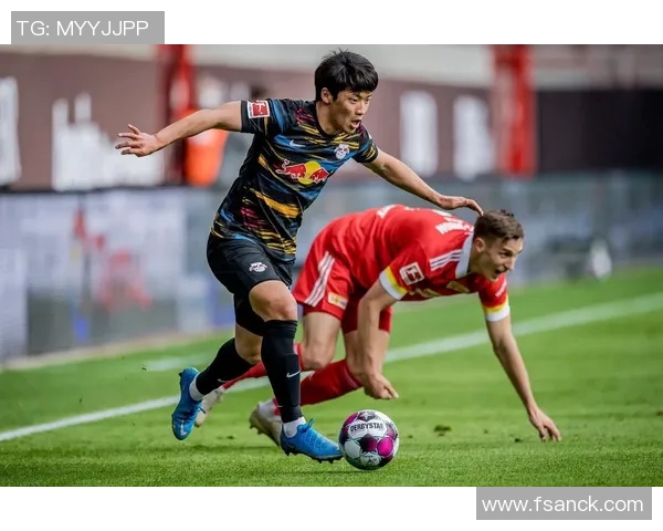 探寻足球场上的传奇人物哪位明星穿着7号球衣引领风潮